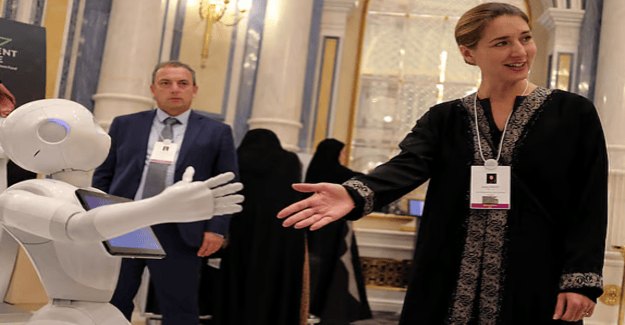 Saudi Arabia Reduces Salary